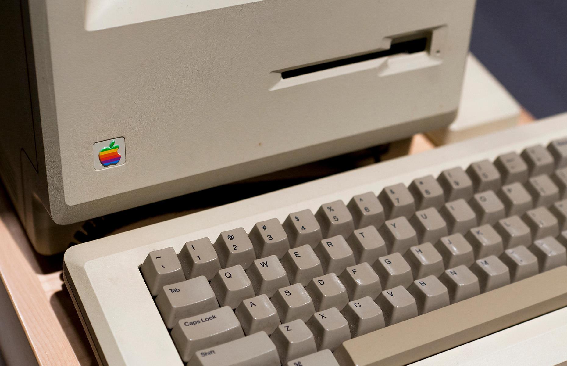 Apple: 1984
